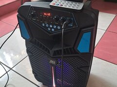 Boxa portabila bluetooth